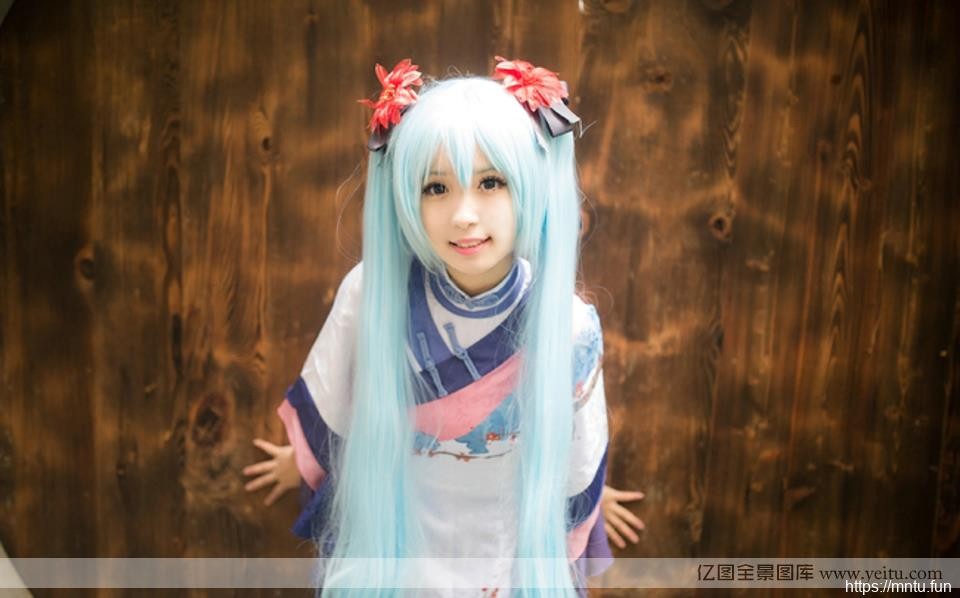 可爱萝莉梅花初音唯美coscosplay动漫人物play