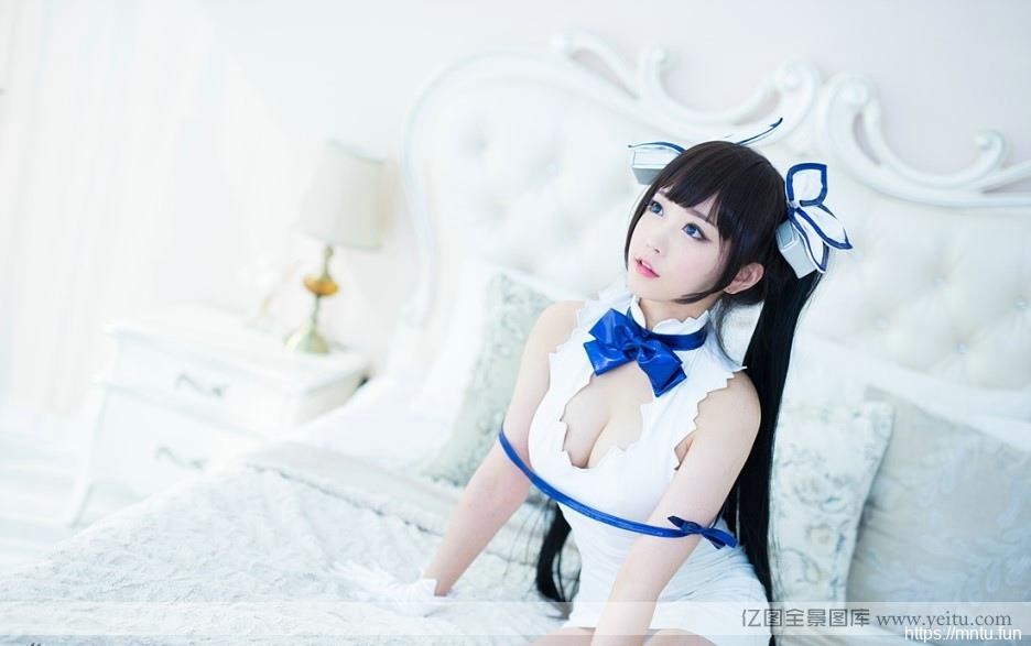 巨乳美女“赫斯缇旗袍白丝cosplay雅”性感cosplay