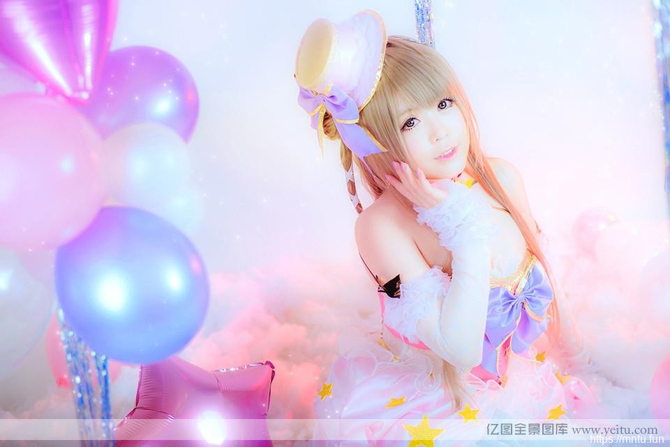 超卡哇伊童颜美眉的cosplay爆笑cosplay秀