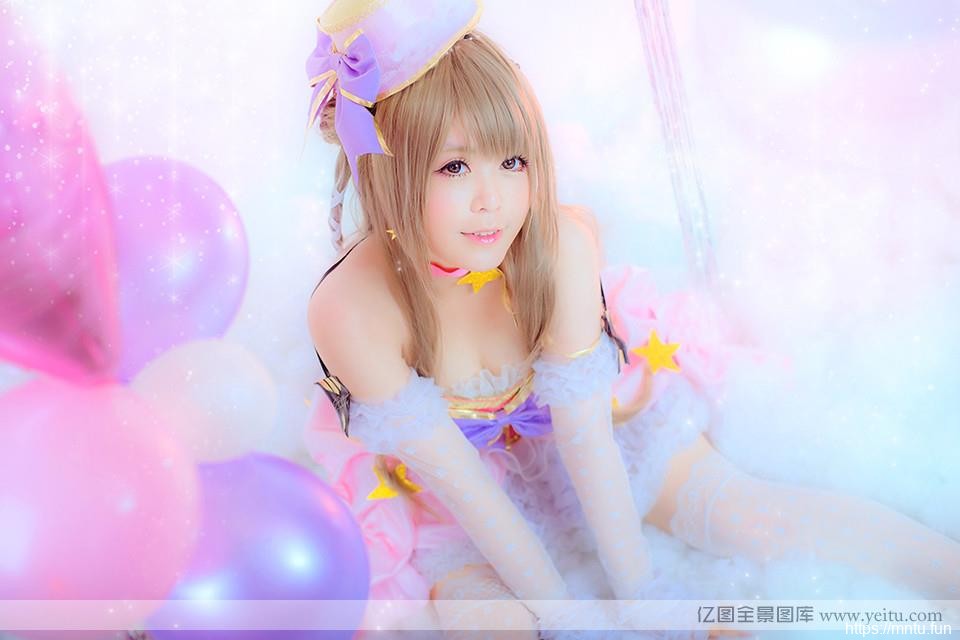 超卡哇伊童颜美眉的cosplay爆笑cosplay秀