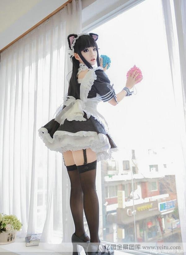 螺旋猫最新黑丝美腿女仆诱惑Ccosplay图片OS