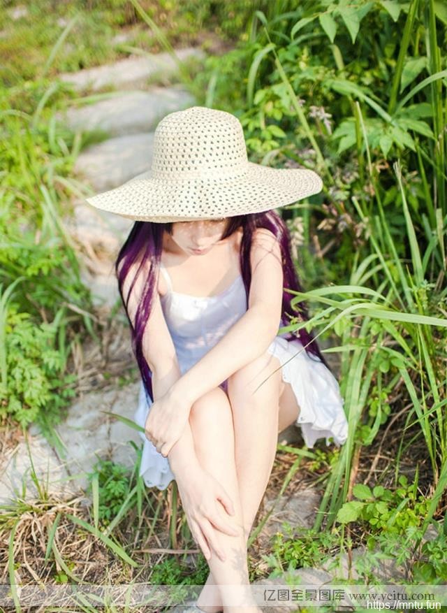 清纯超级cosplay妹妹可爱COS户外写真