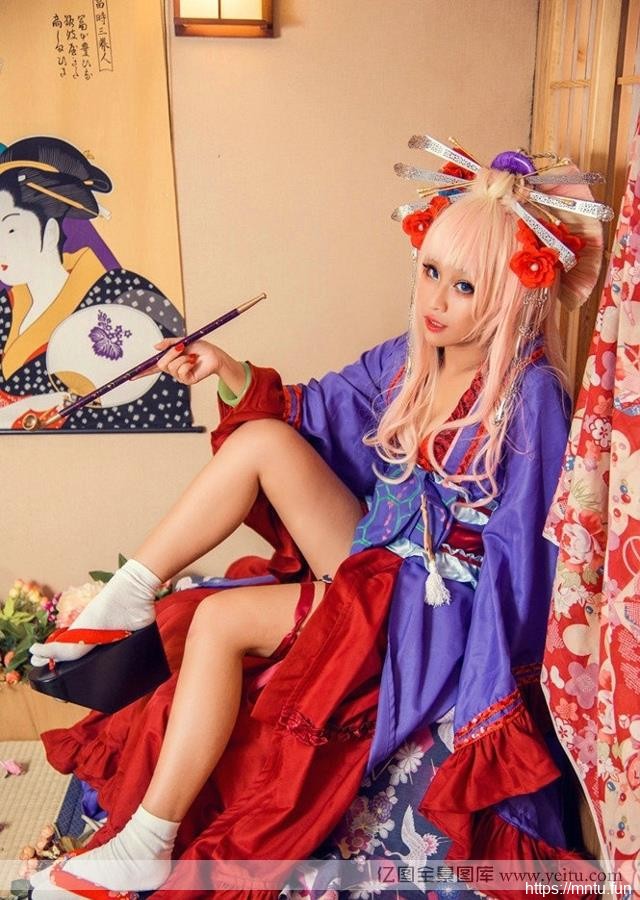 花魁雪露白丝长筒袜cosplay惊艳cosplay图片