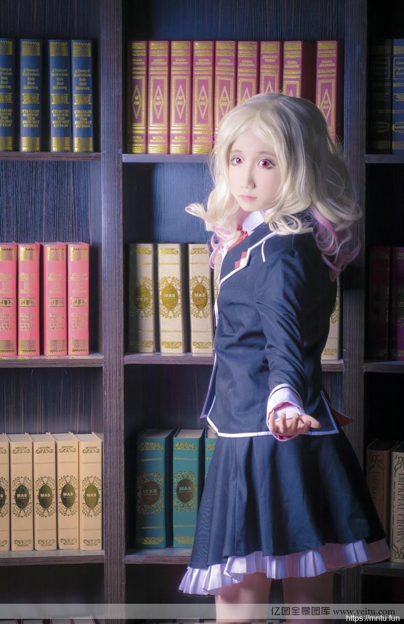 清纯娃娃脸cosplvrcosplayxay魔鬼恋人