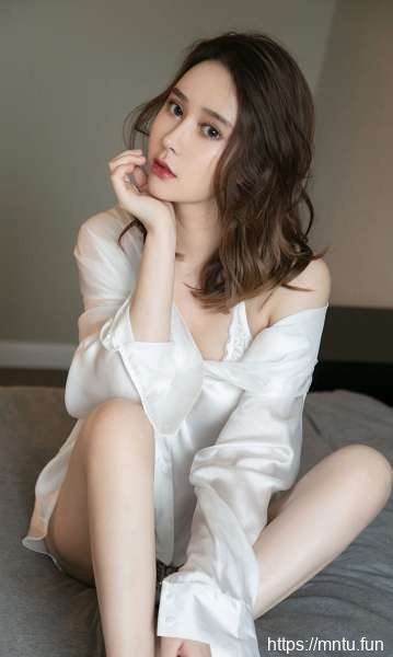 Coral性感留下美女写真套图