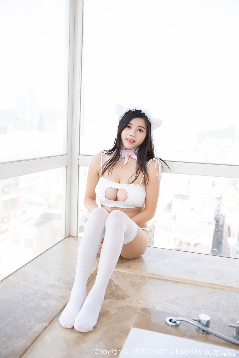 糖果画报中日混血美女林美惠子Mieko护士装制服诱cosplay大尺度福利照惑写真