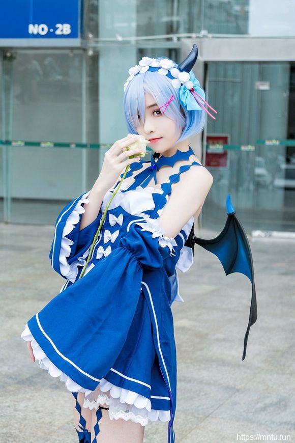 美少女雷姆半次元cosplay图片