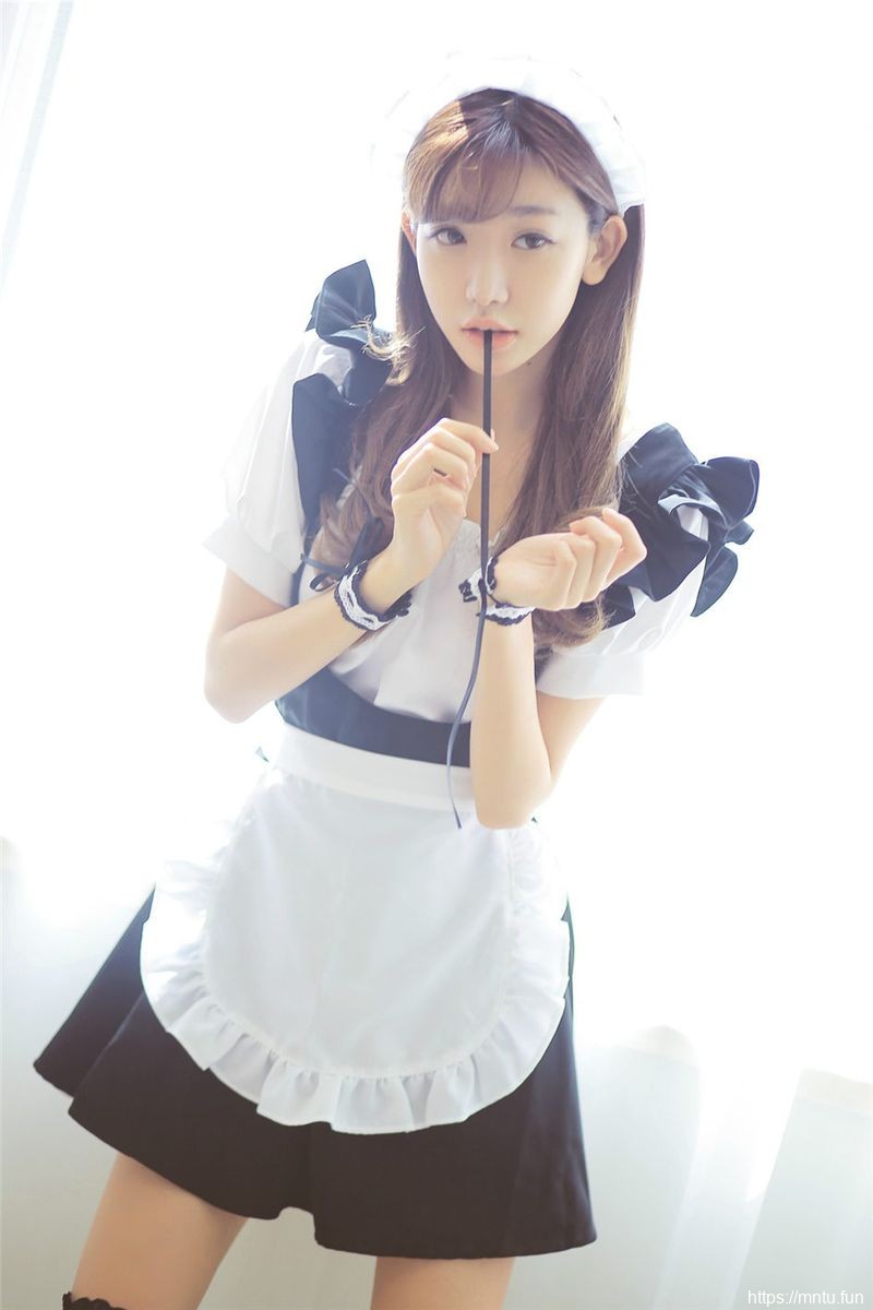 性感美女陈潇XiaoerCJ20cosplay美图15COS女仆装角色扮演绝色清纯美照