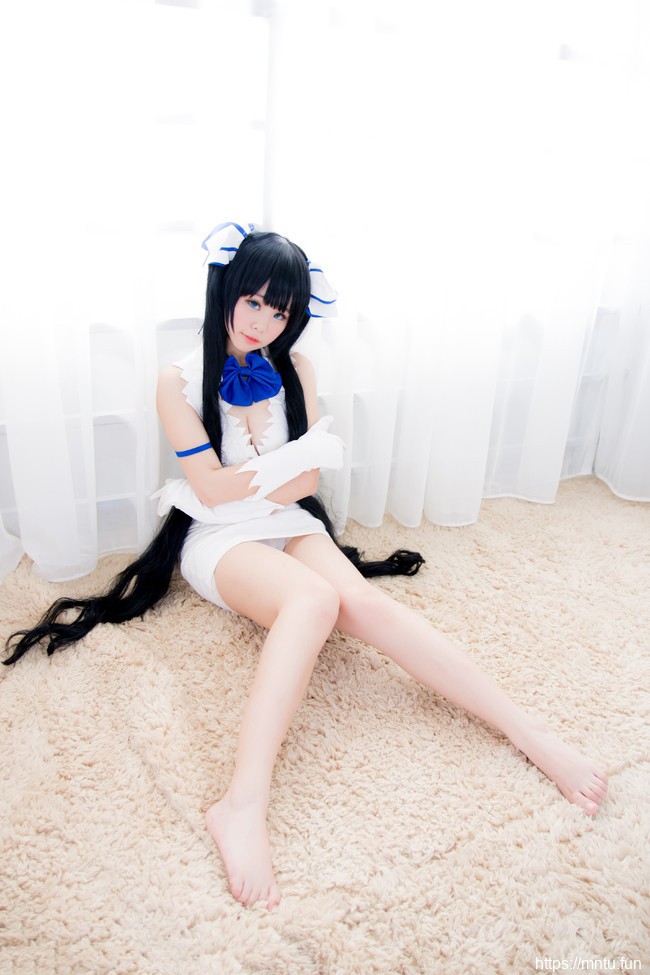 巨乳萝莉cosplay赫斯缇雅福图片