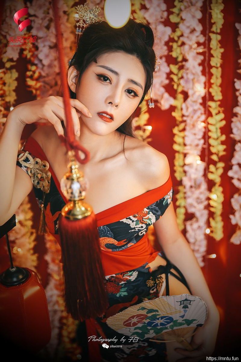 头条女神美女模女装cosplay特莫小希和服装扮修长美腿COS花魁写真