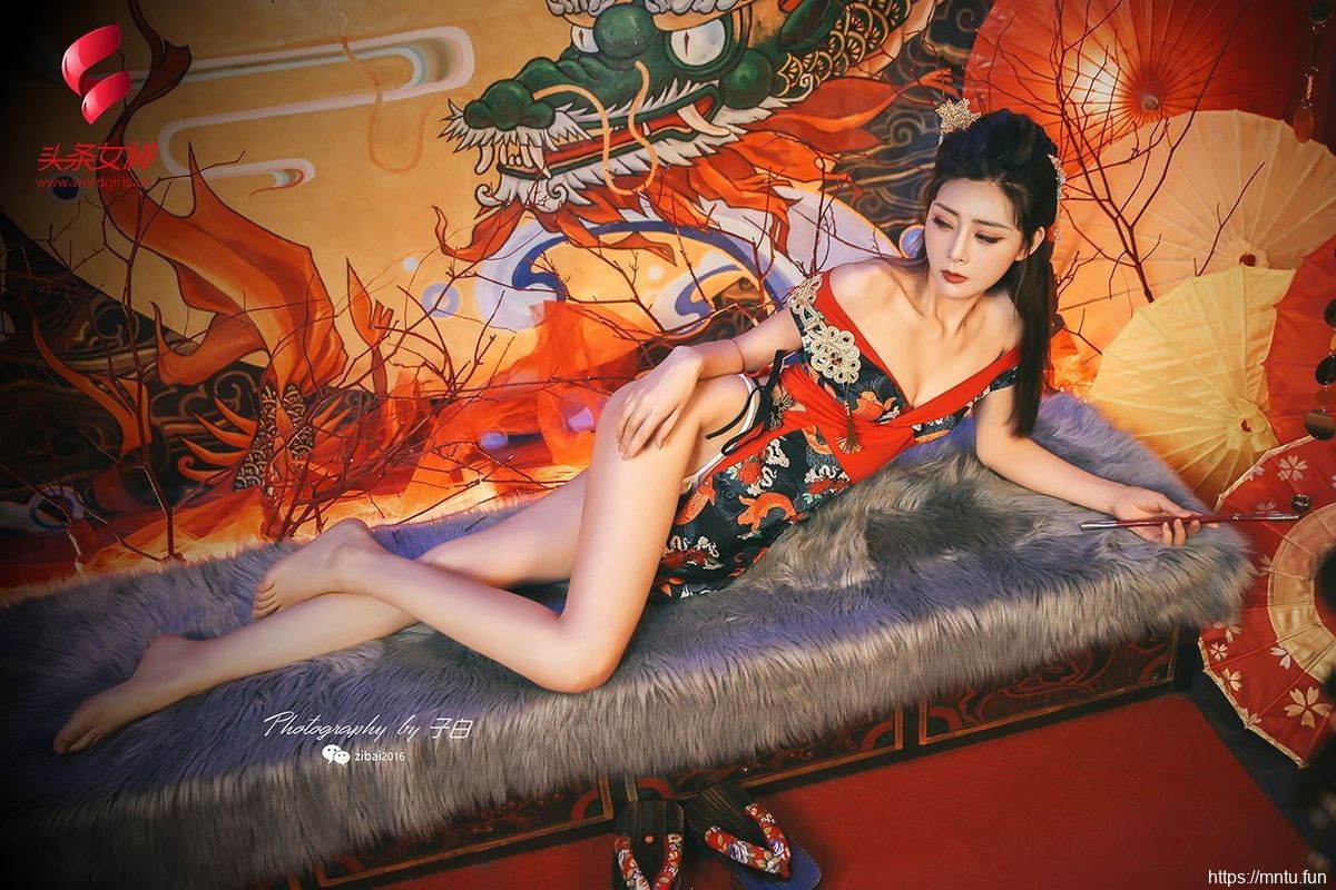 头条女神美女模女装cosplay特莫小希和服装扮修长美腿COS花魁写真