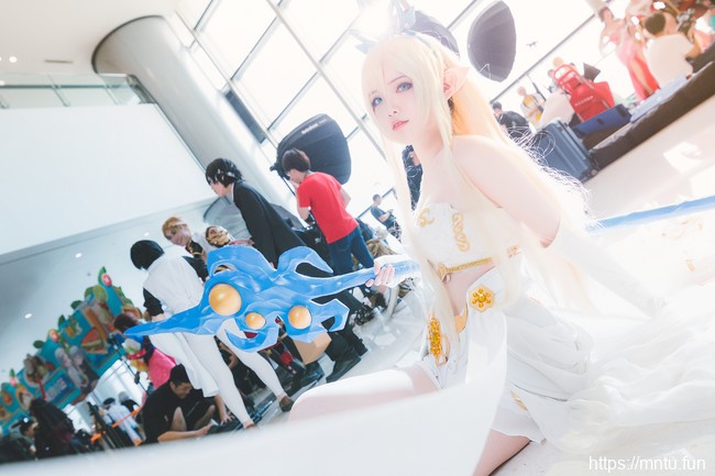 长腿性感美女cosplay英雄联盟迦娜图片