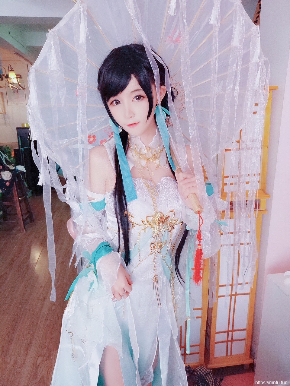 逆水寒素问超美cosplay图片
