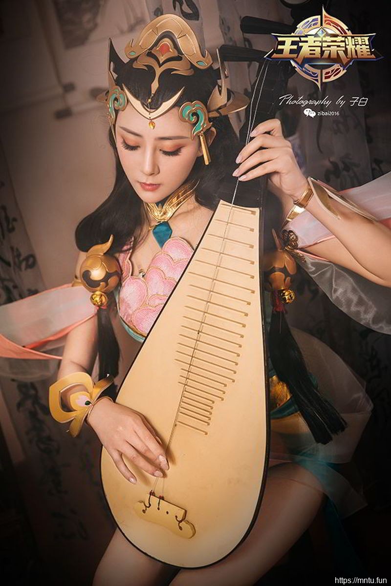 头条女神性感美女莫cos play小希COS扮演王者荣耀杨玉环魅惑写真