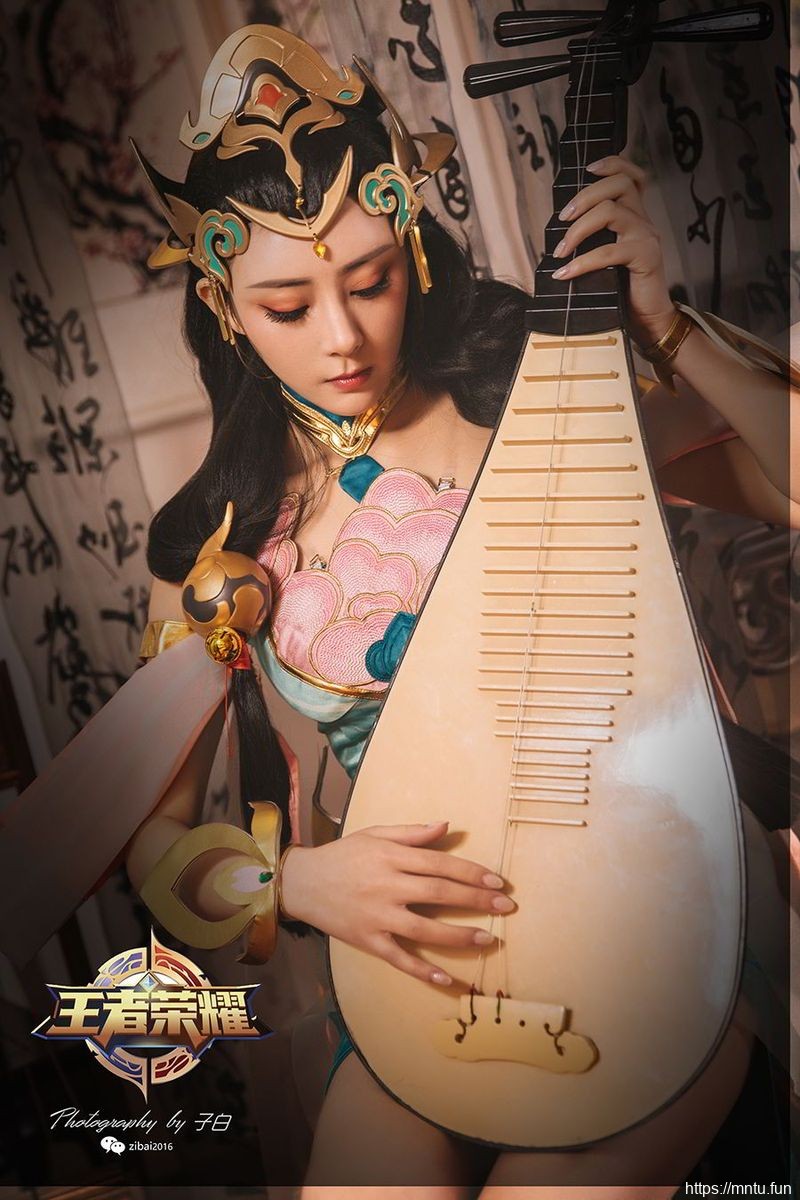 头条女神性感美女莫cos play小希COS扮演王者荣耀杨玉环魅惑写真