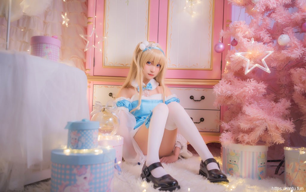 少女前线同人coser索米cos性感白丝美腿写真