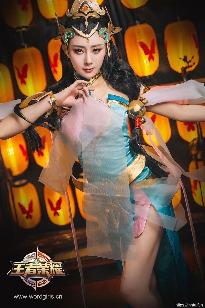 头条女神性感美女莫cos play小希COS扮演王者荣耀杨玉环魅惑写真