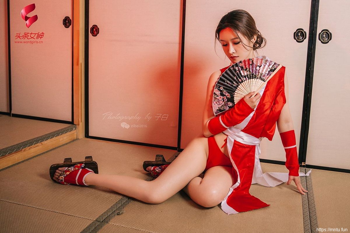 头条女神模特Jennanni_Jenvrcosplayx爆乳翘臀COSPLAY不知火舞美图