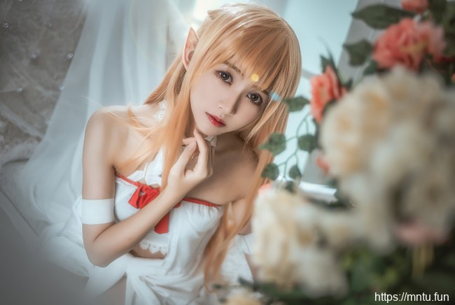 性感美女cos刀剑神域亚丝娜福利写真图片