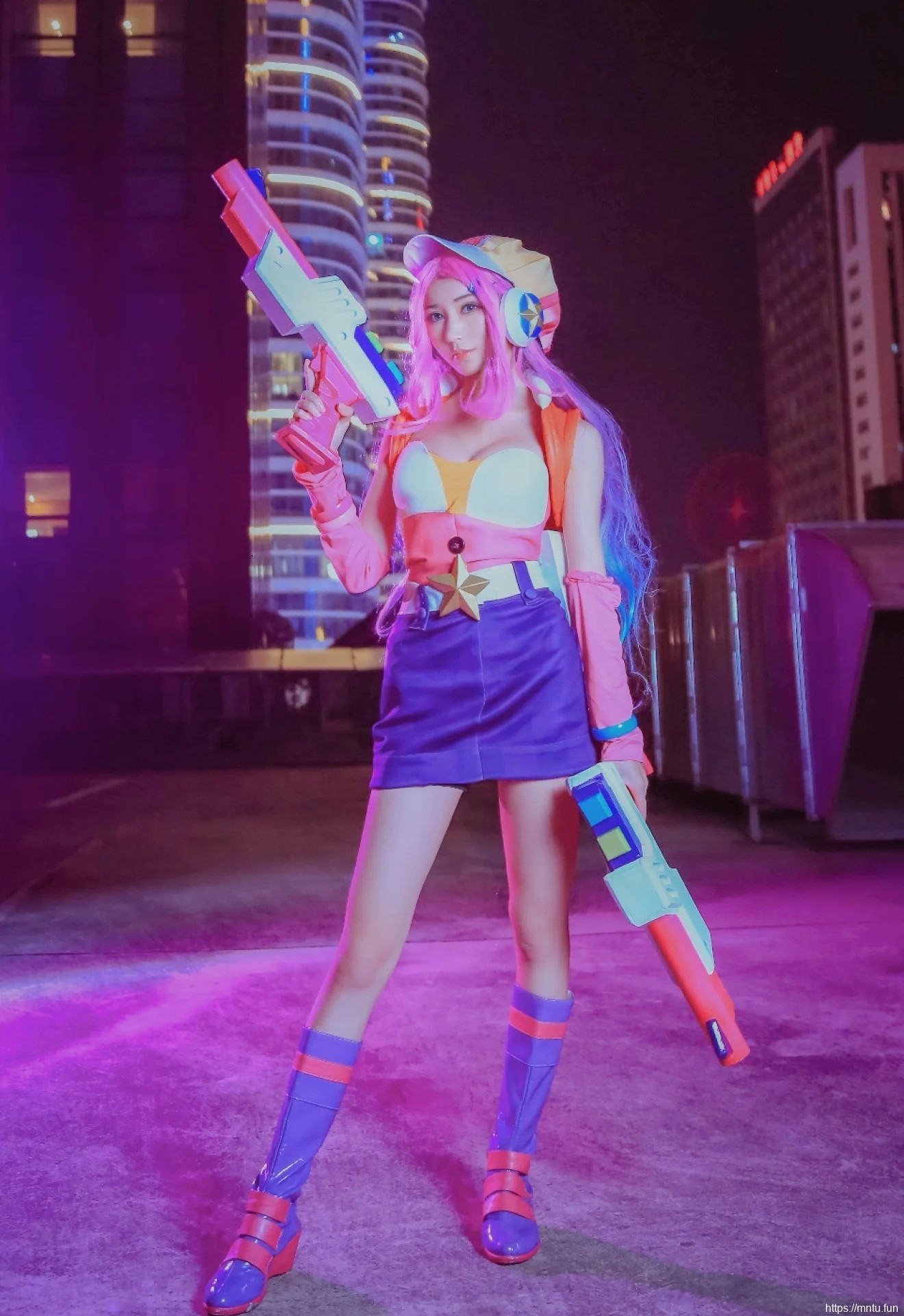 LOL性感诱惑女枪cosplay图片