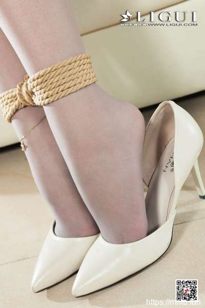 丽人@腿模钟晴灰丝美护士