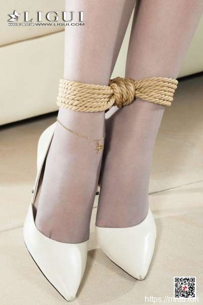 丽人@腿模钟晴灰丝美护士