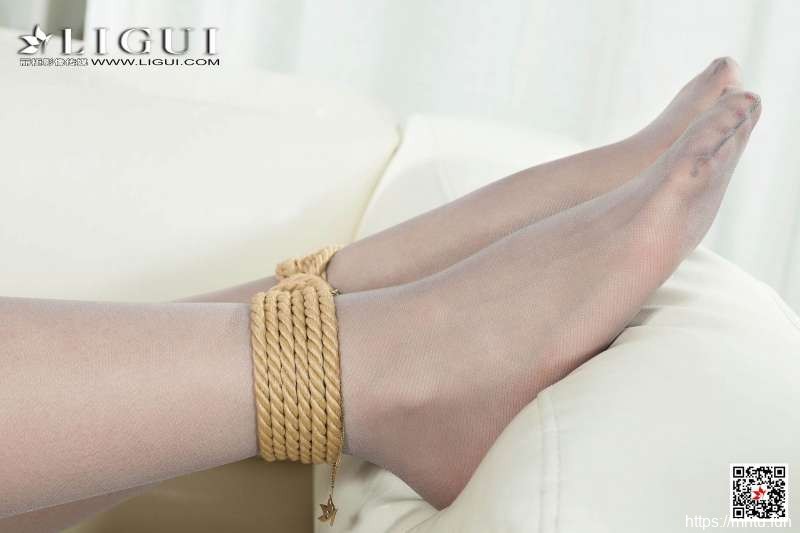 丽人@腿模钟晴灰丝美护士