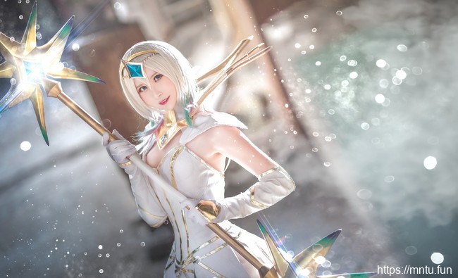 英雄联盟性感惹火拉克丝cosplay图片