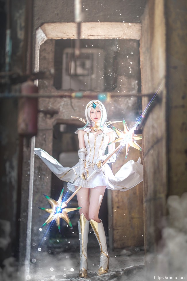 英雄联盟性感惹火拉克丝cosplay图片