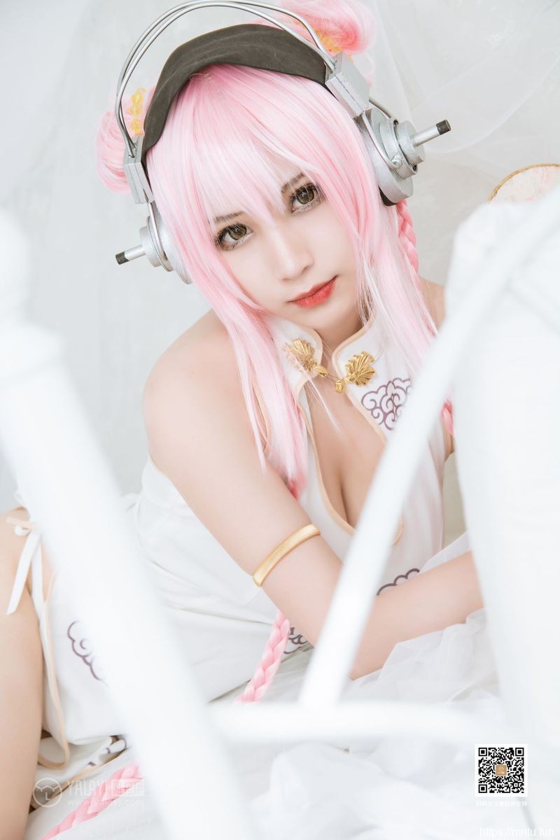 YALAYI雅拉伊性cosplay工口感美少女清凉装扮COSPLAY超级索尼子写真