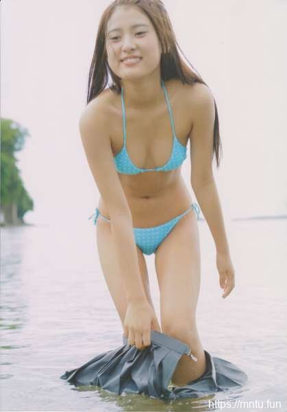 沖田彩花十五の夏ファースト写真集