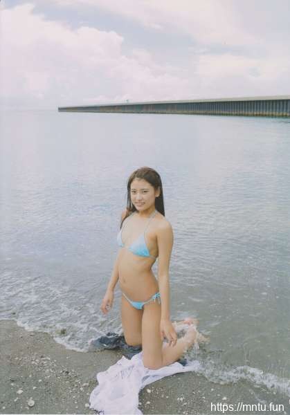 沖田彩花十五の夏ファースト写真集
