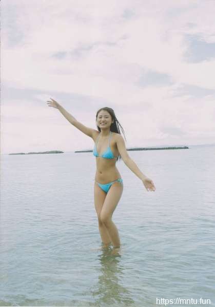 沖田彩花十五の夏ファースト写真集