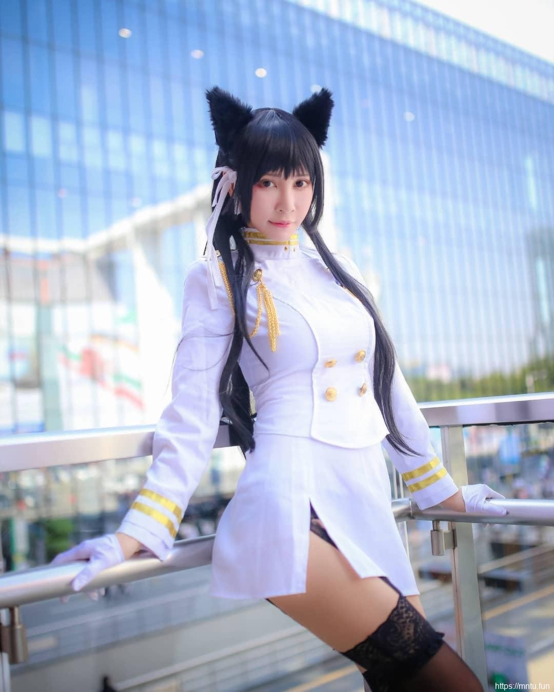台班服cosplay湾人气Coser饿小璇E杯好身材波涛胸涌角色扮演美图