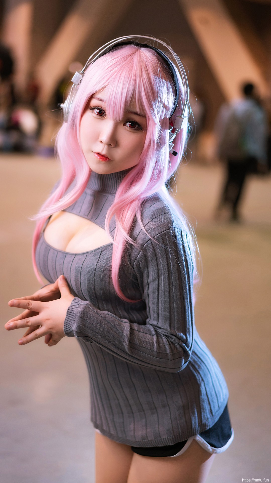 性感巨乳索尼子cosplay写真图片