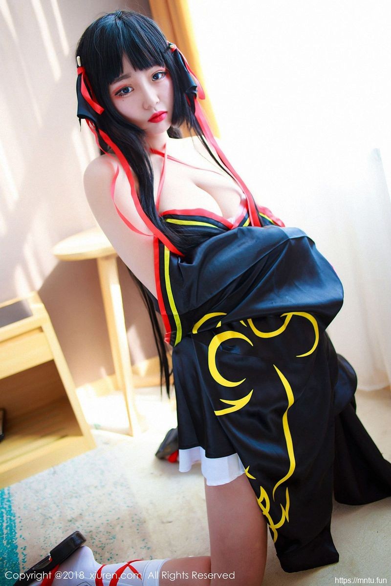 秀人网新人模特米粒米粒性感和服童颜巨乳COSPLAY写cosplayh福利无遮挡真