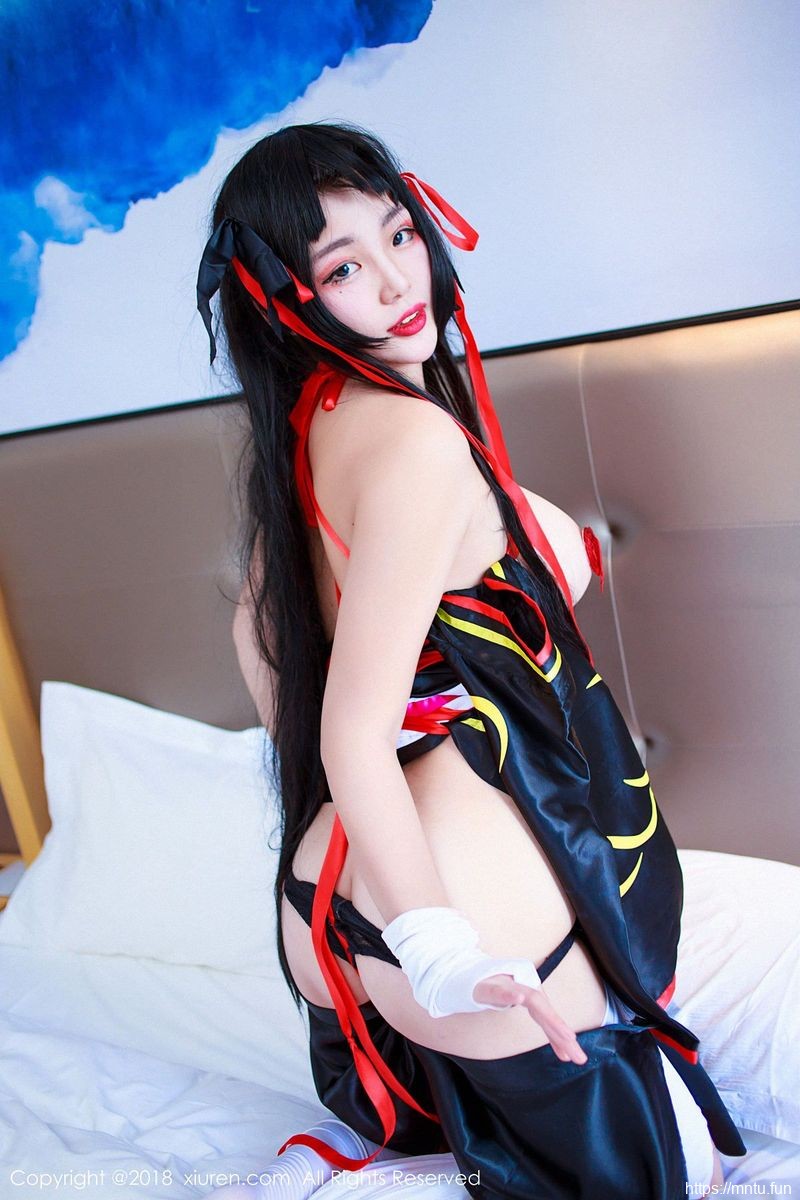 秀人网新人模特米粒米粒性感和服童颜巨乳COSPLAY写cosplayh福利无遮挡真