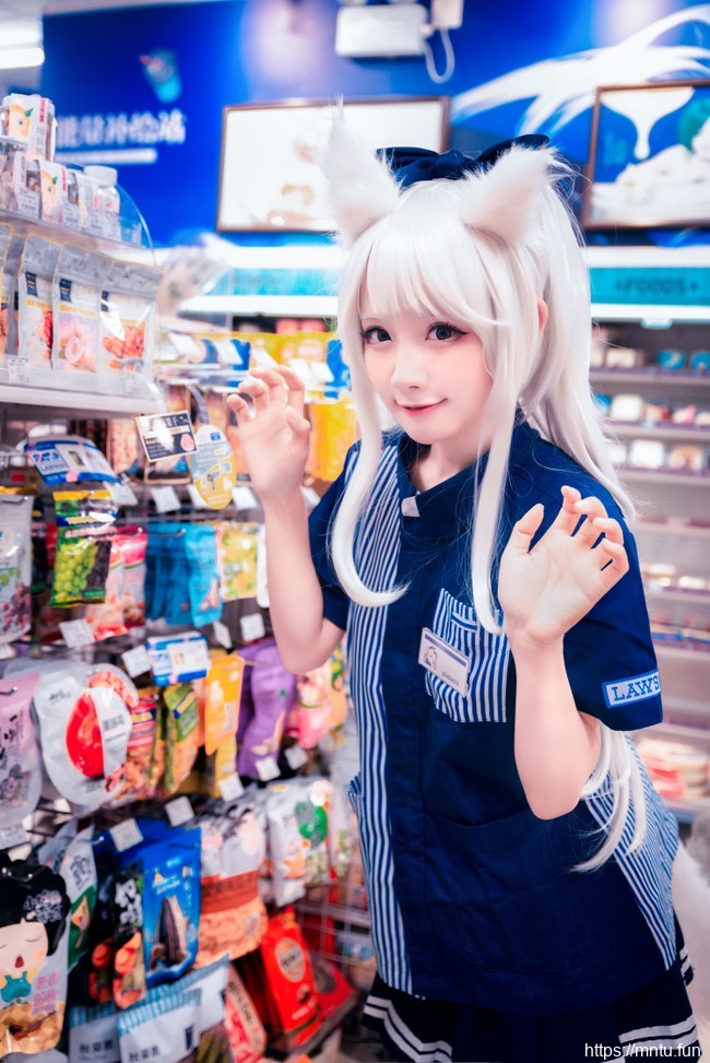 可爱俏皮萝莉控碧蓝航线舰娘cosplay图片