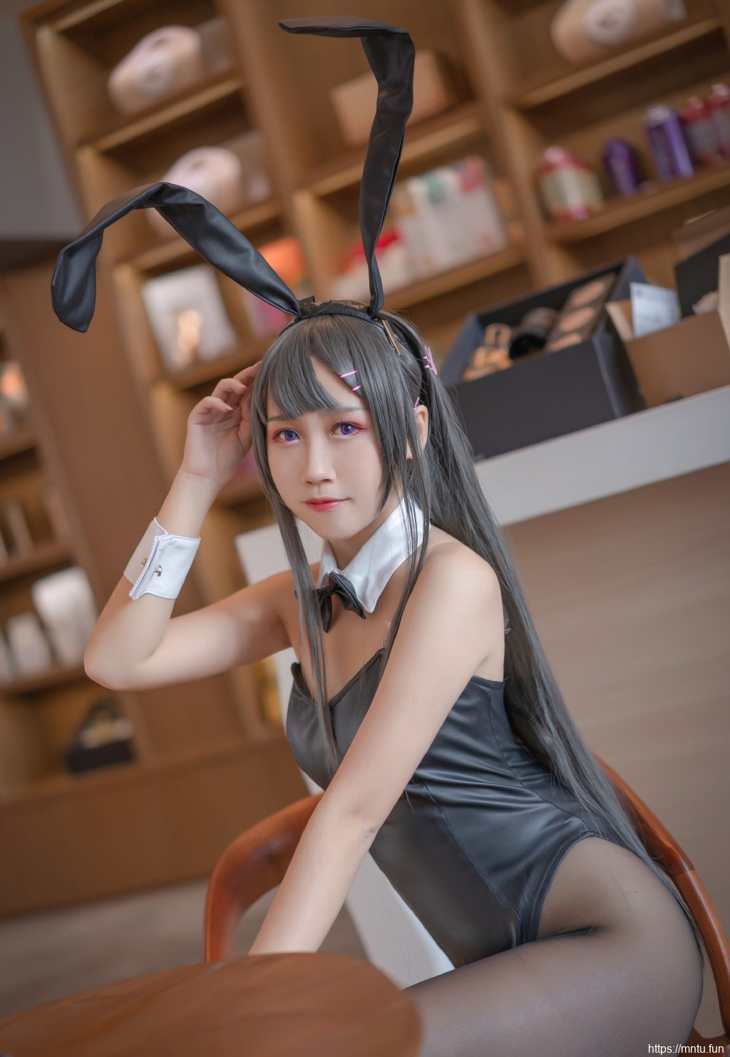 裹胸美女兔女郎cos性感制服诱惑写真