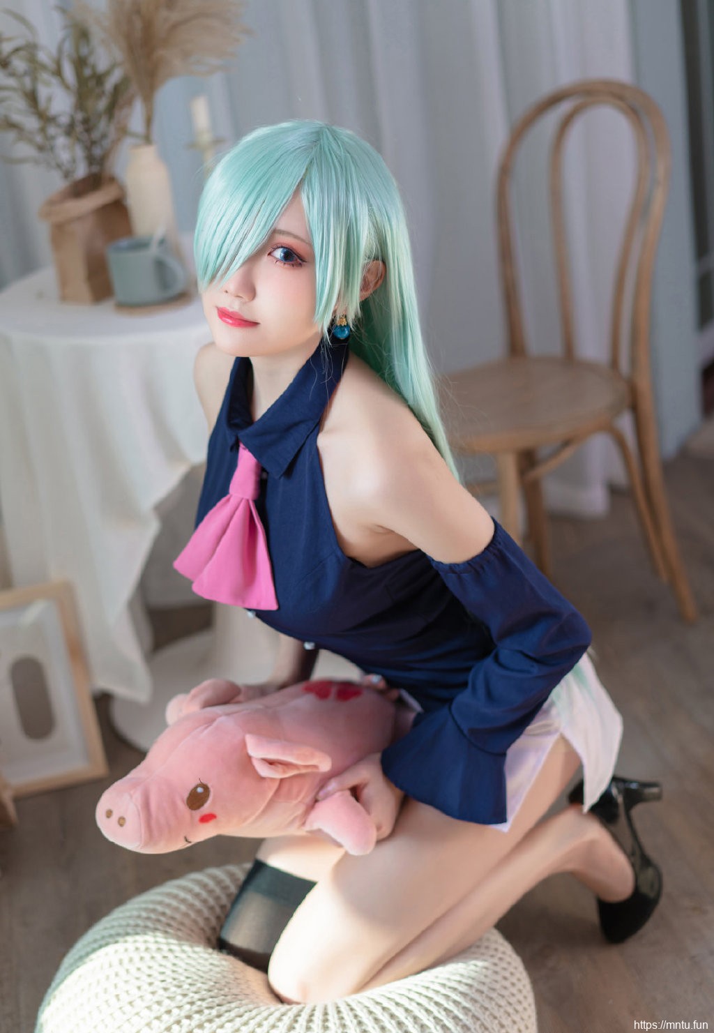 伊丽莎白·里昂妮丝COS美女高清性感图片