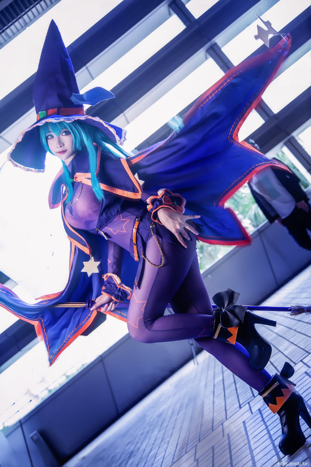 性感火辣七罪cosplay美女写真图片