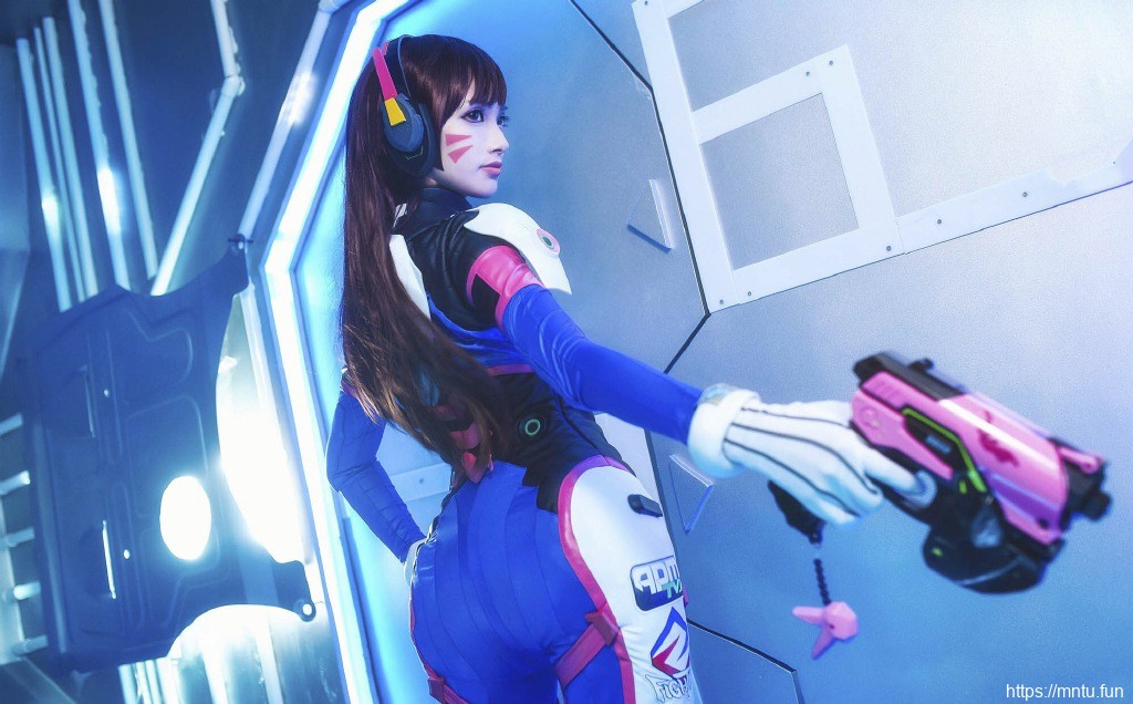 游戏美女dva cos图片守望先锋cos美女图片