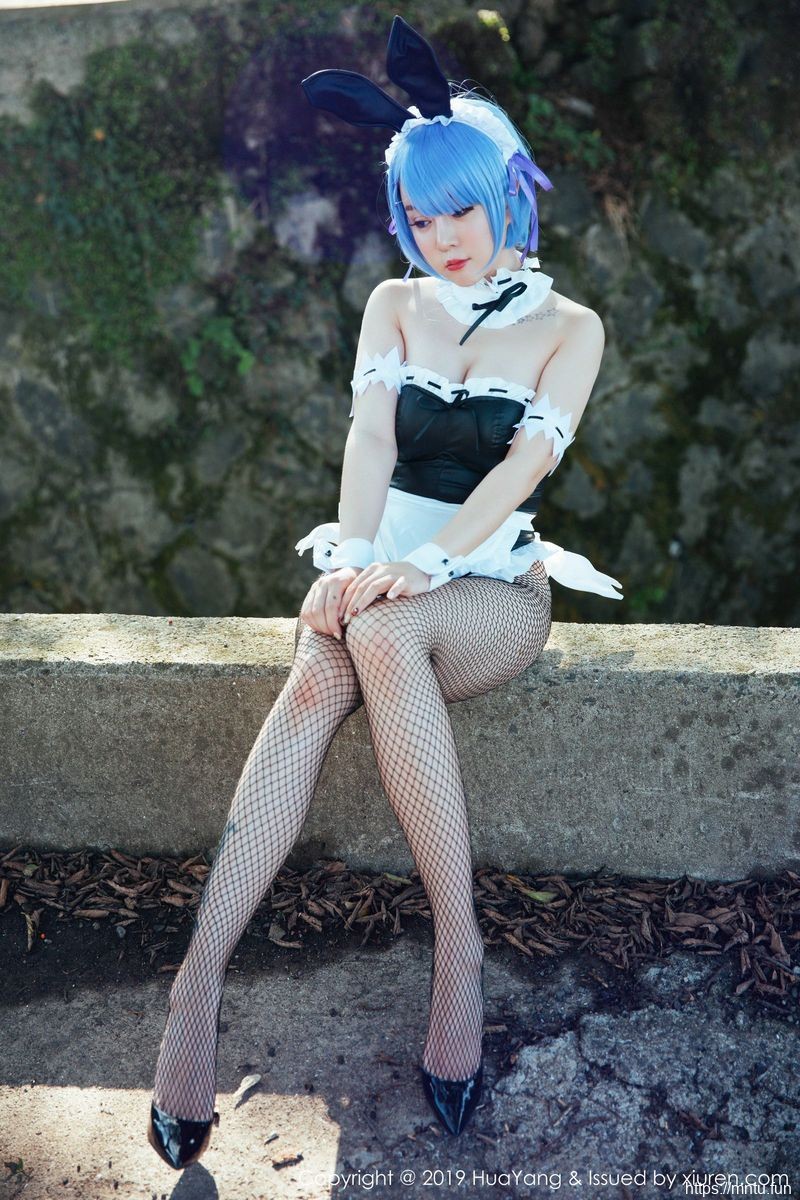 花漾Show性感cosplay女装动漫女神王雨纯COS兔女郎内衣诱惑济州岛旅拍