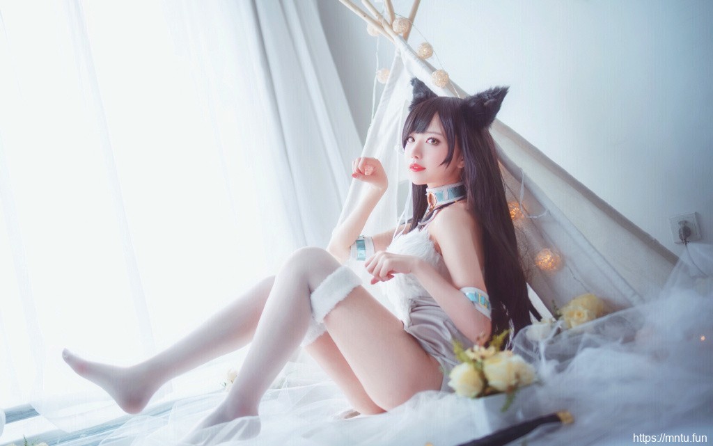 碧蓝航线爱宕cos美女性感写真图片