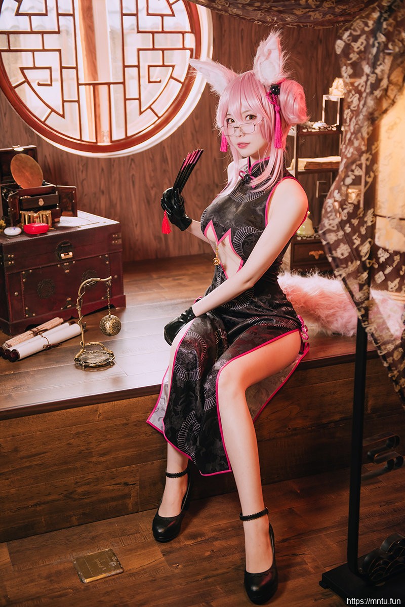 高扬斯卡娅cos美女性感旗袍美女图片