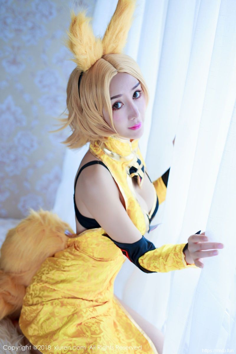 秀人重生之cosplay网性感女神邹晶晶COSPLAY王者荣耀妲己美图