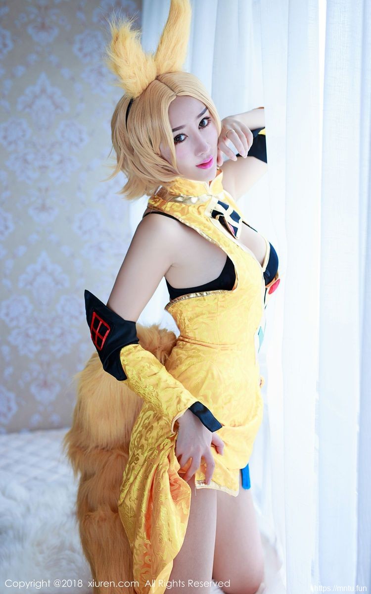 秀人重生之cosplay网性感女神邹晶晶COSPLAY王者荣耀妲己美图