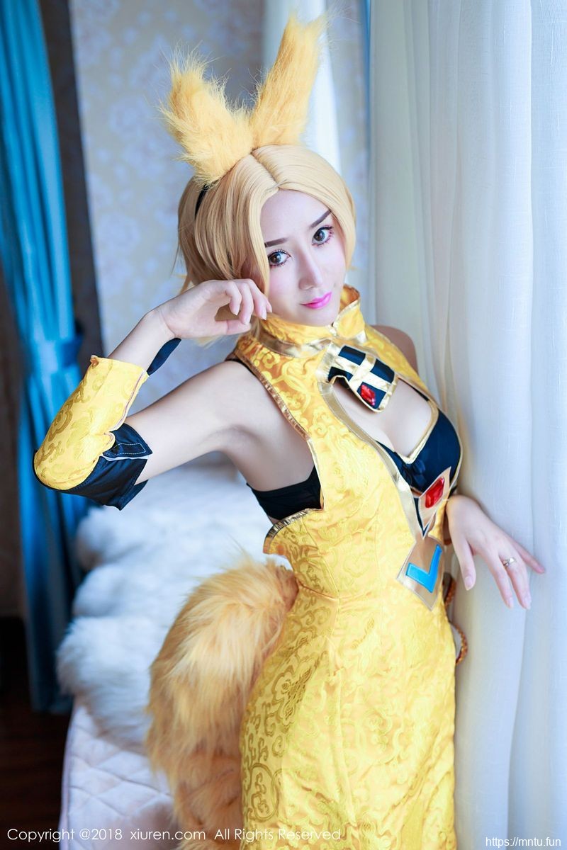 秀人重生之cosplay网性感女神邹晶晶COSPLAY王者荣耀妲己美图