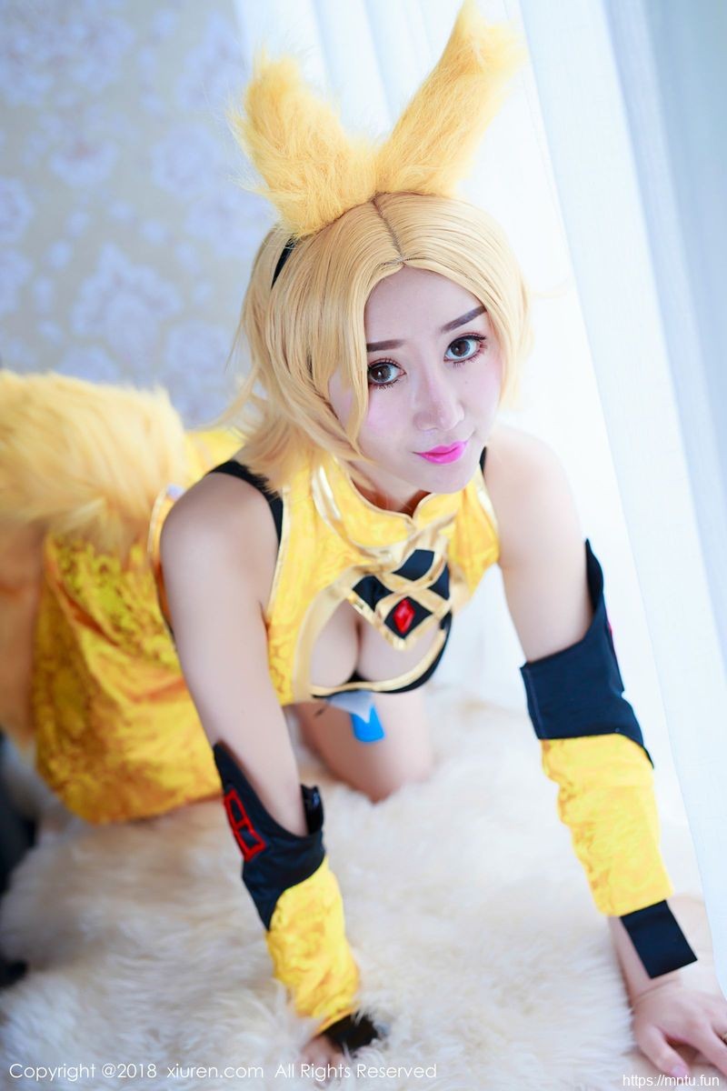 秀人重生之cosplay网性感女神邹晶晶COSPLAY王者荣耀妲己美图