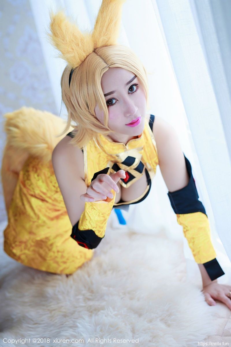 秀人重生之cosplay网性感女神邹晶晶COSPLAY王者荣耀妲己美图